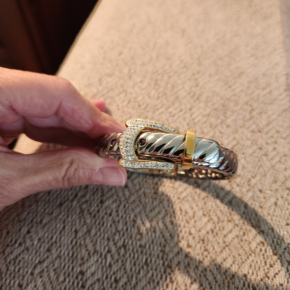 RHINESTONE EMBELISHED TWO TONE BUCKLE BRACLET - Picture 2 of 6